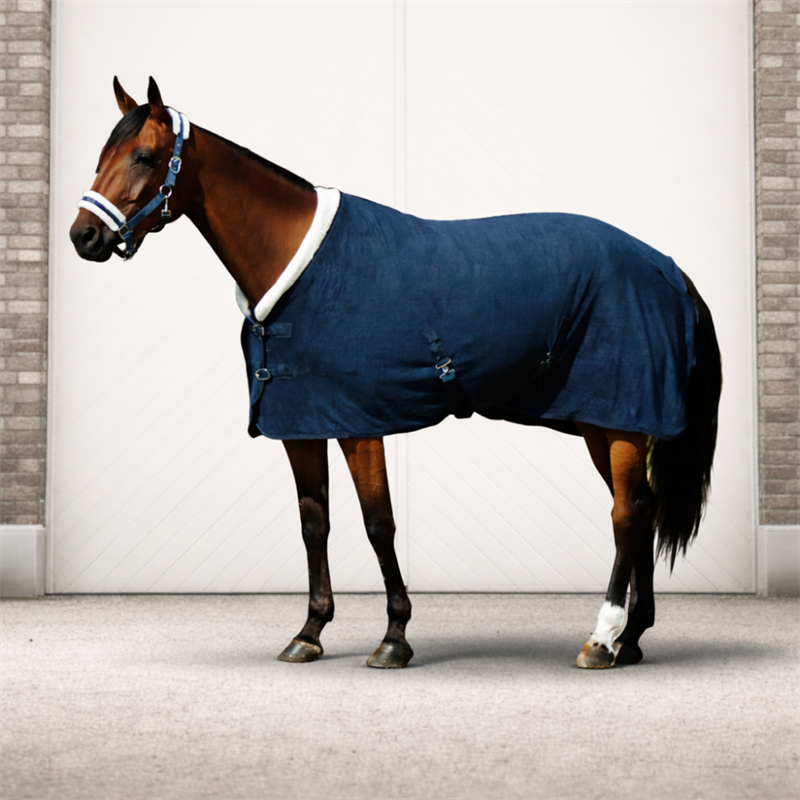 Couverture polaire Equestrian Essentials avec un col en fourrure artificielle