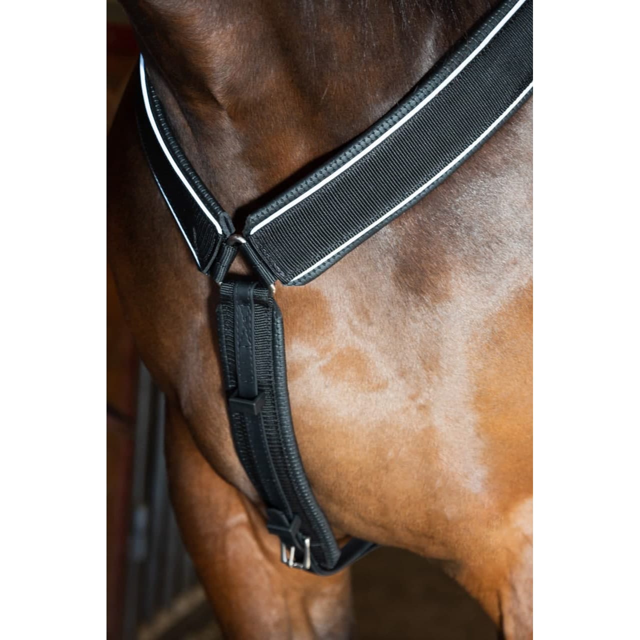 Finntack Pro Synthetic Y-Shaped Training Breast Collar