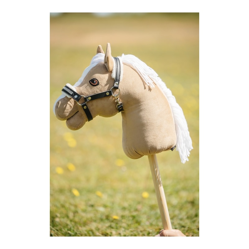 Mi cabezada para Hobby Horse con felpa y piedras