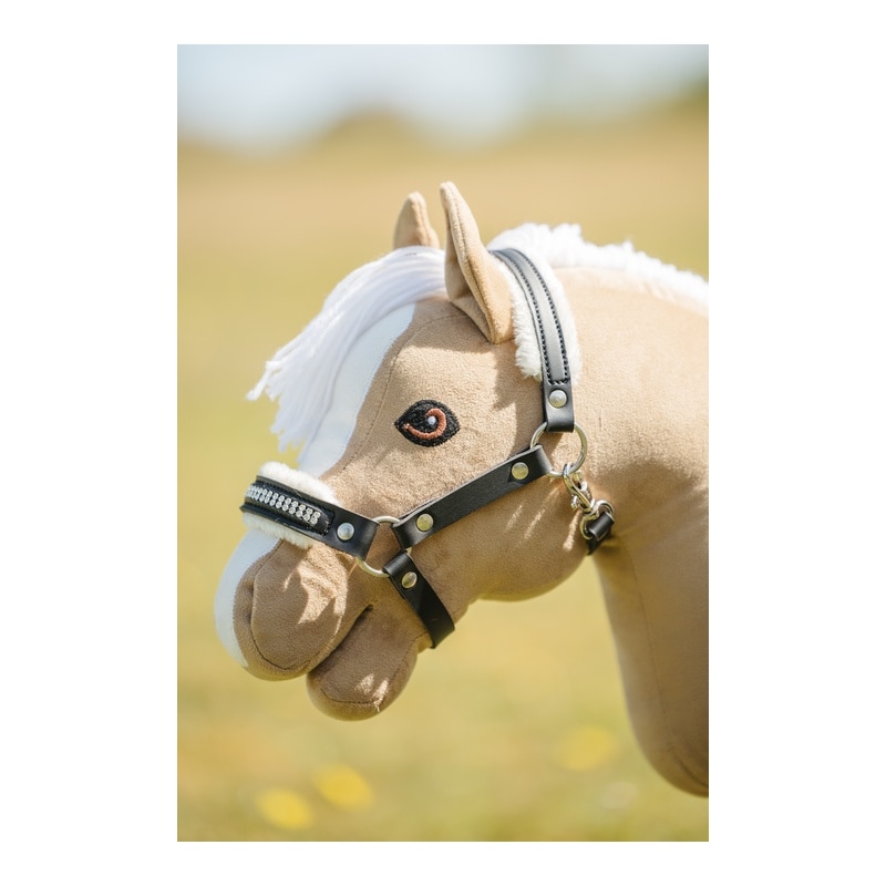 Mi cabezada para Hobby Horse con felpa y piedras