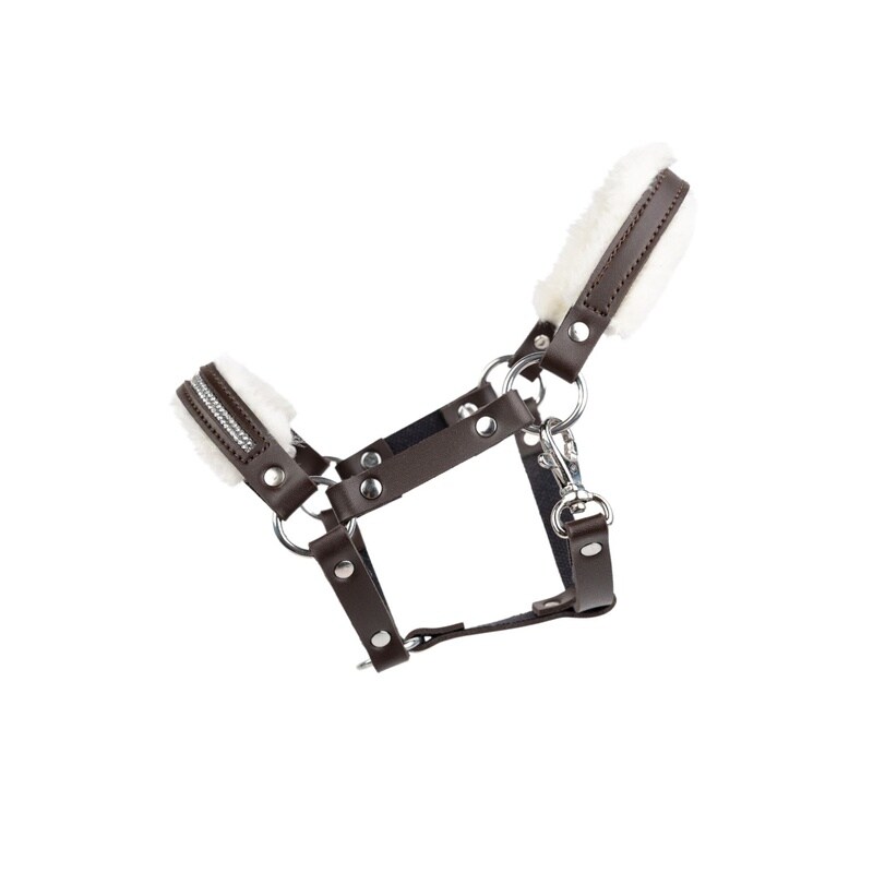 Mi cabezada para Hobby Horse con felpa y piedras