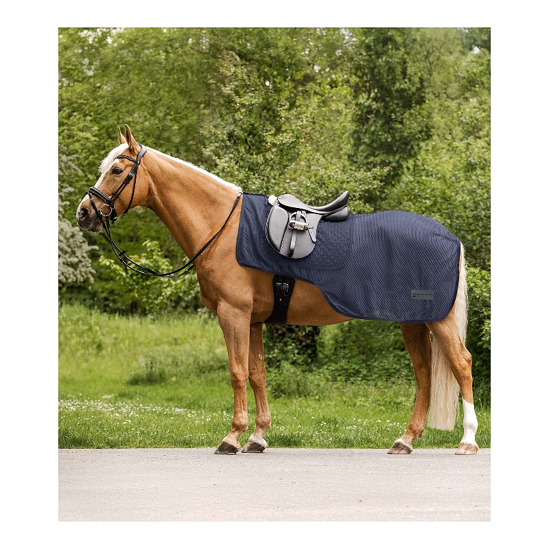 Fly sheet with saddle cut Comfort