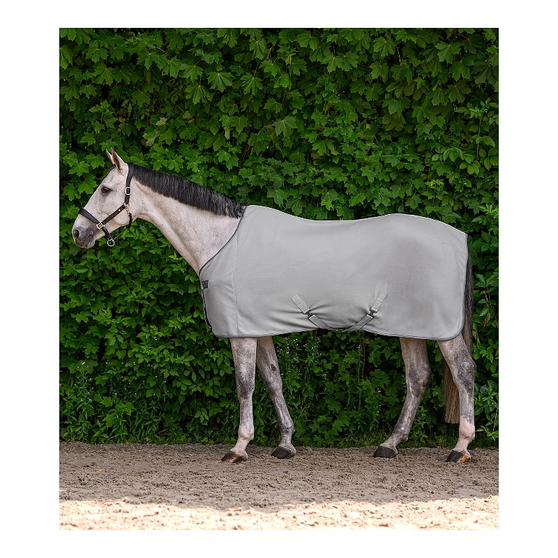 ECONOMIC Fleece rug w. cross surcingles