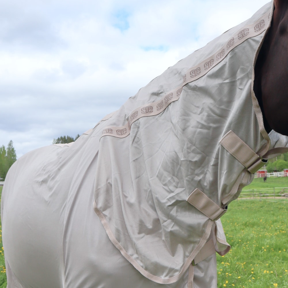 Fly Rug with Combo Neck